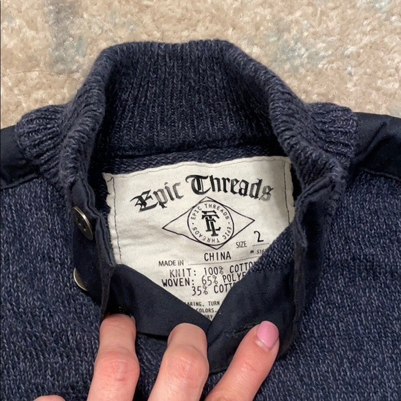 Epic Threads sweater - Picture 2 of 2